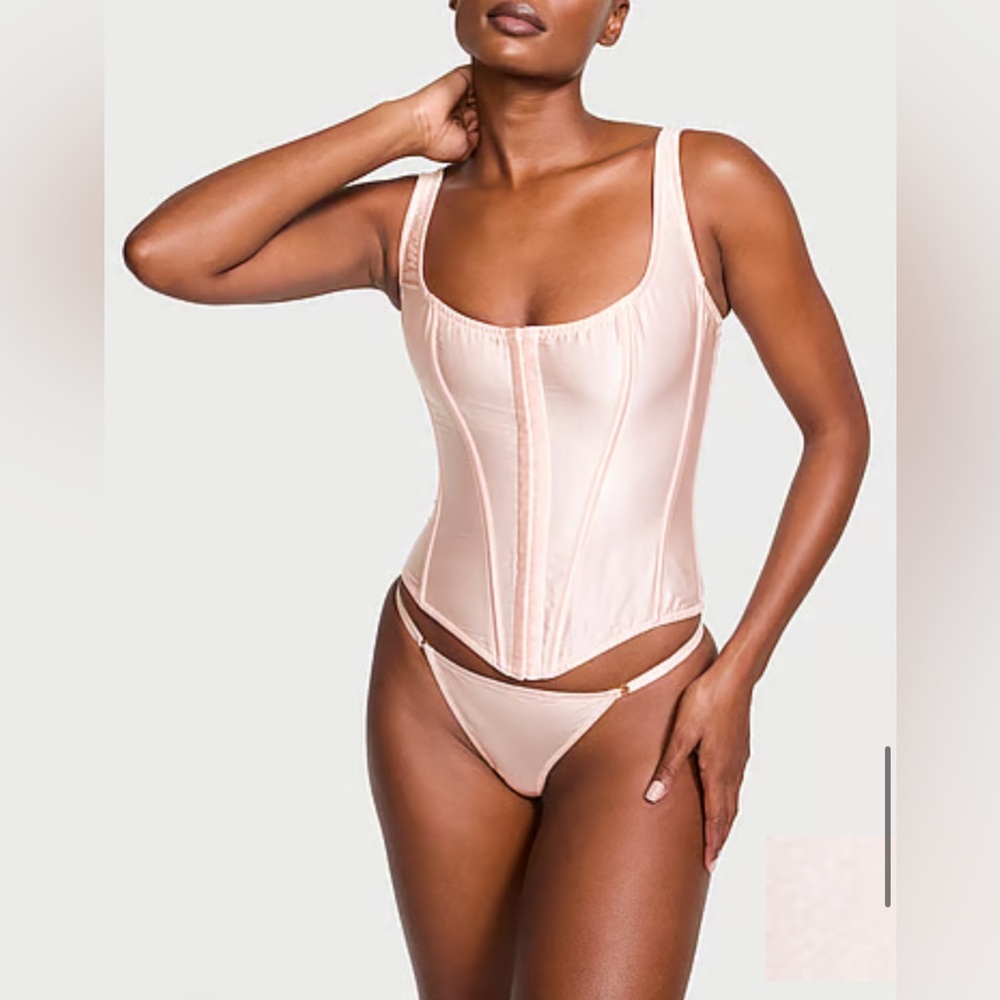 Victoria’s Sscret VERY SEXY
Classic Silk Corset Set, Pink, Brand New